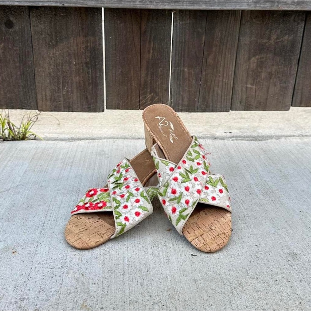 floral embroidered sandal heels